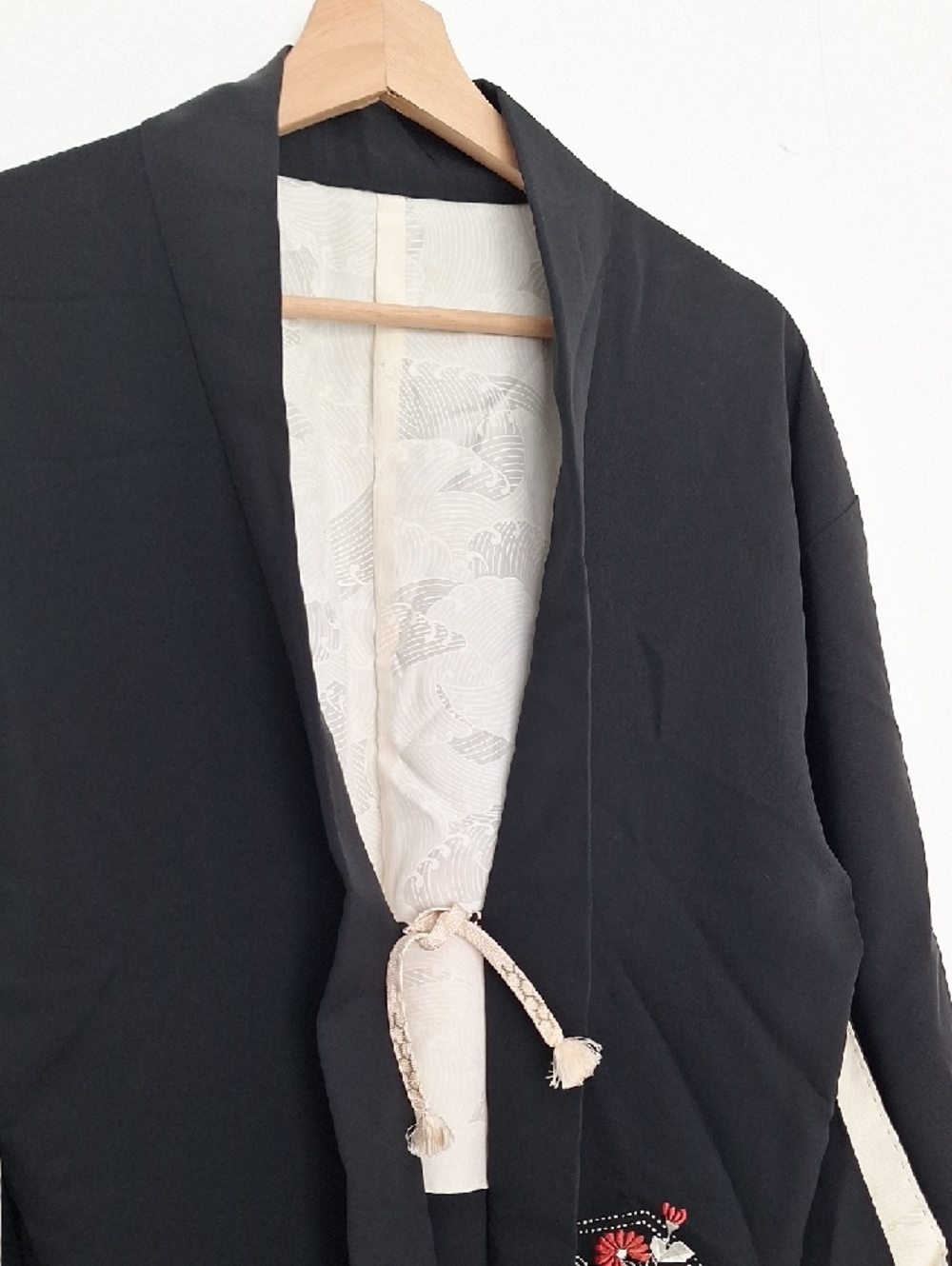 Black Kimono Jacket with Embroidered Detail - Picture 4 of 6